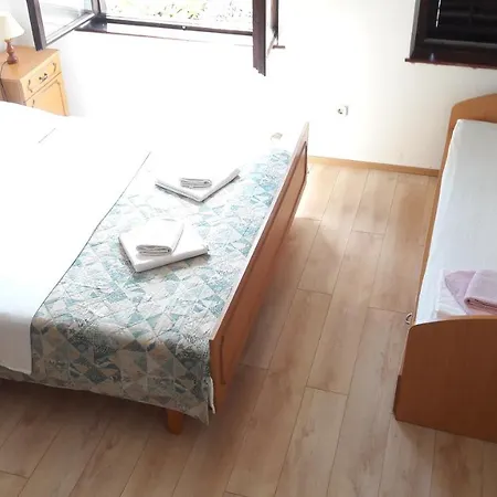 Radovan Apartment *