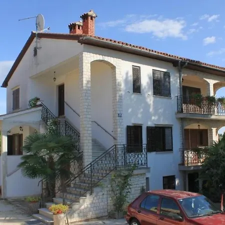 Apartment Radovan *