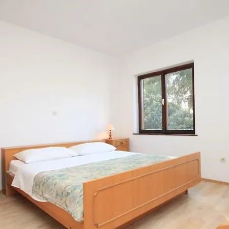 Radovan Apartment *