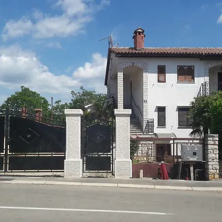 Radovan Apartment Porec